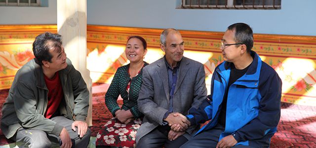 第一书记白雪原:真情为民,搭建幸福家园